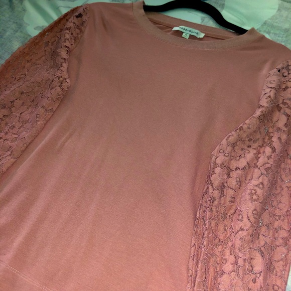 Rose and Olive Sweatshirt - Picture 1 of 3